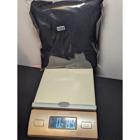 Fabletics Leggings Black Pink Women’s Fitted Geometric Triangles Size Medium - Picture 15 of 15